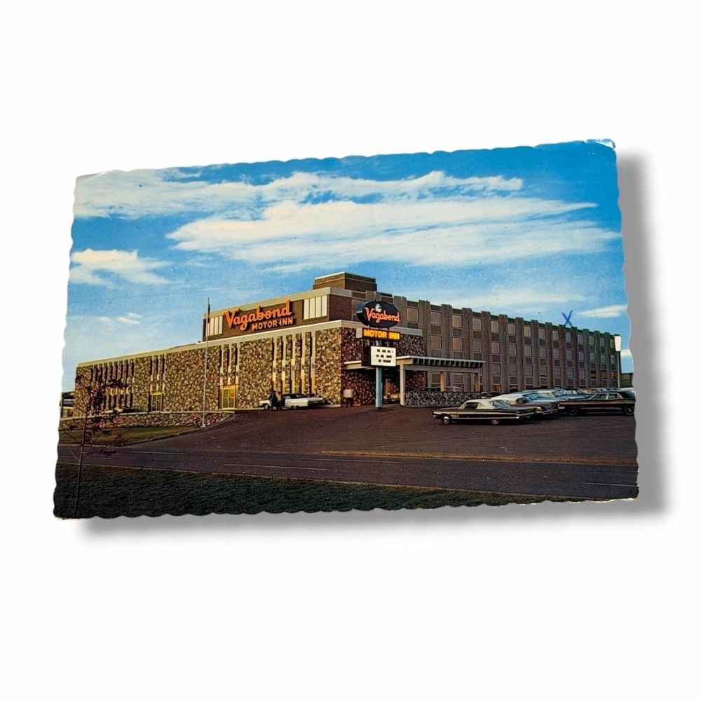 Postcard Vagabond Motor Inn Regina Saskatchewan Canada c1975 4x6 I215